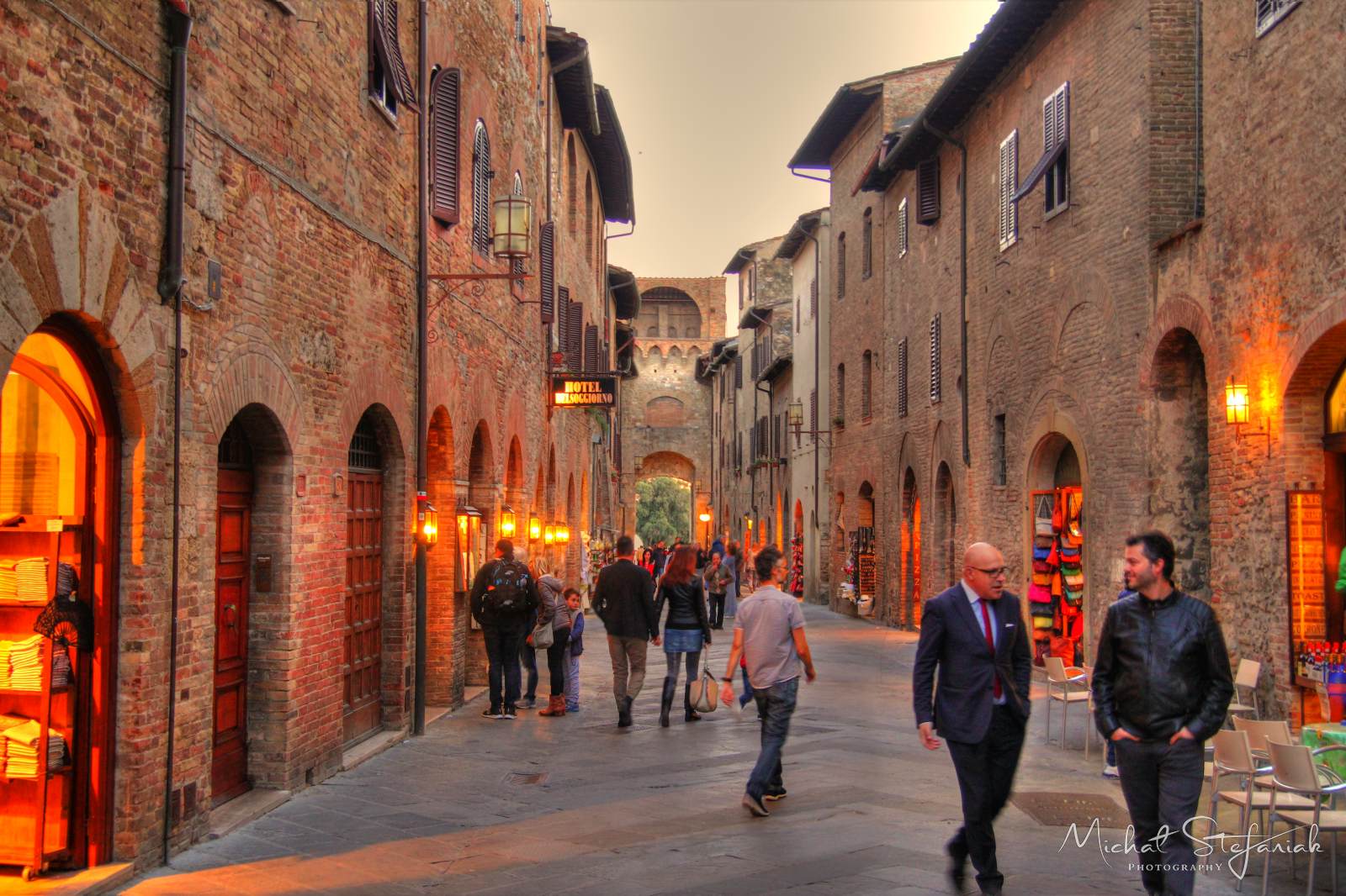 IMG 2508 09 10 tonemapped