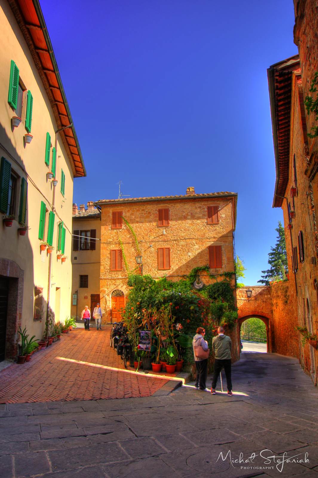 IMG 4041 2 3 tonemapped