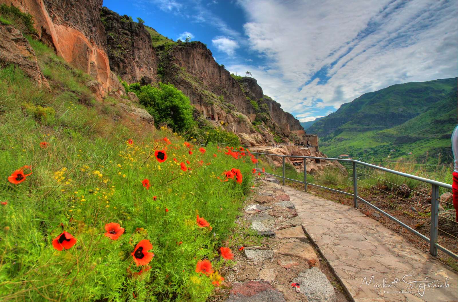 JMG 0918 19 20Enhancer